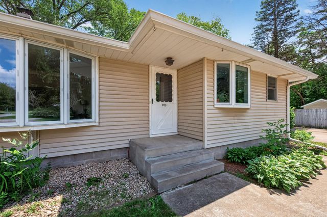 9170 Jamaca Court N, Lake Elmo, MN 55042