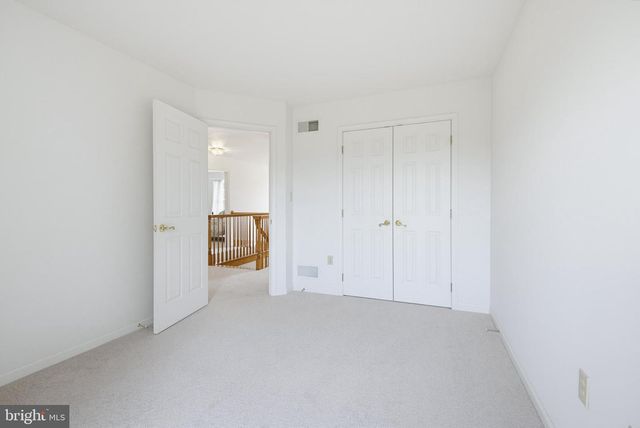 6 ANDREW CT, Hanover, PA 17331