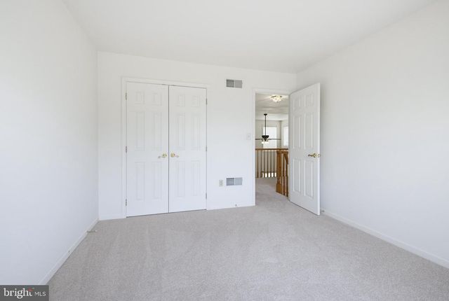 6 ANDREW CT, Hanover, PA 17331