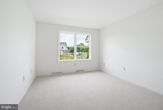 6 ANDREW CT, Hanover, PA 17331