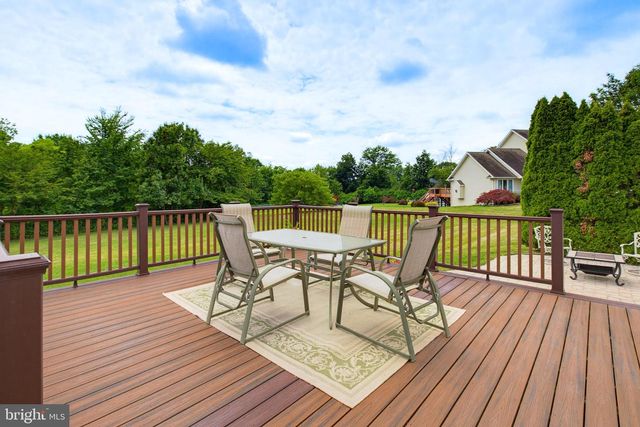 6 ANDREW CT, Hanover, PA 17331
