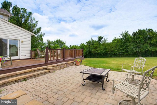 6 ANDREW CT, Hanover, PA 17331