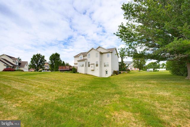 6 ANDREW CT, Hanover, PA 17331