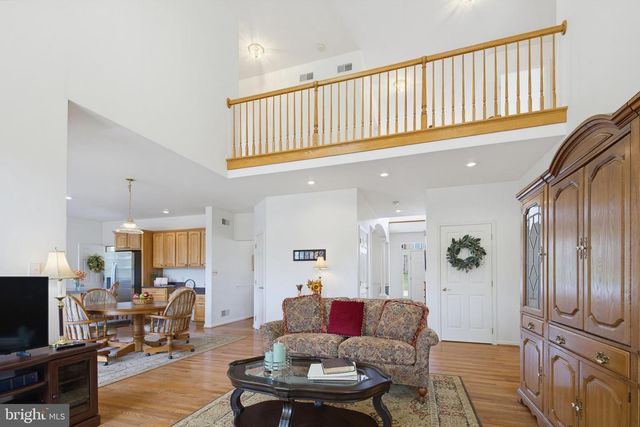 6 ANDREW CT, Hanover, PA 17331