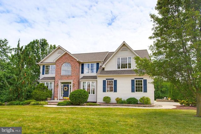 6 ANDREW CT, Hanover, PA 17331
