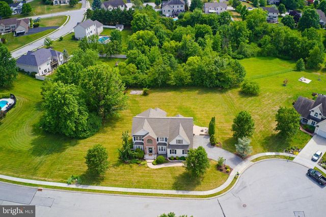 6 ANDREW CT, Hanover, PA 17331