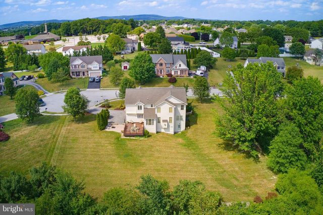 6 ANDREW CT, Hanover, PA 17331