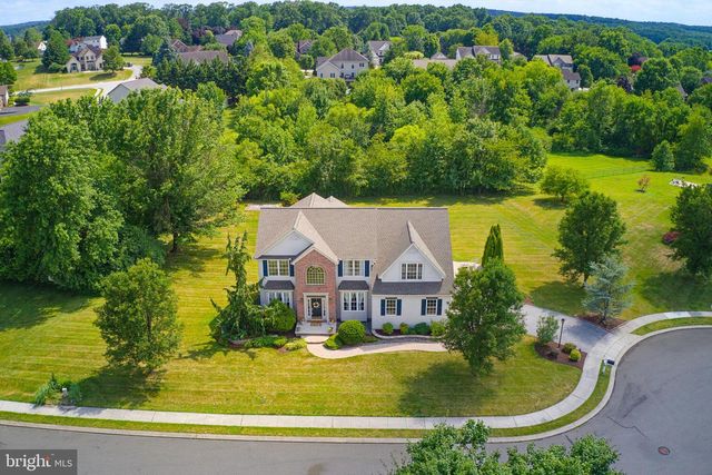 6 ANDREW CT, Hanover, PA 17331