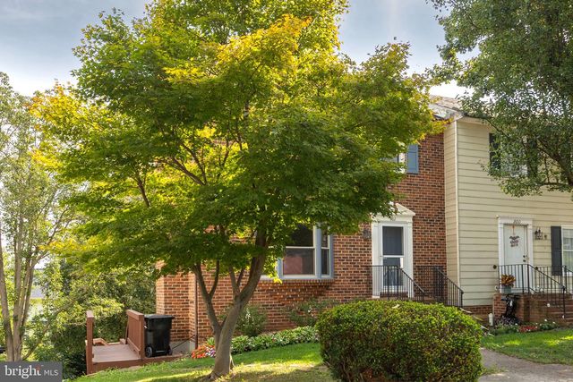 802 APPLESEED CT, Winchester, VA 22601