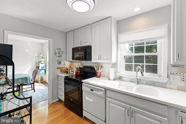 802 APPLESEED CT, Winchester, VA 22601
