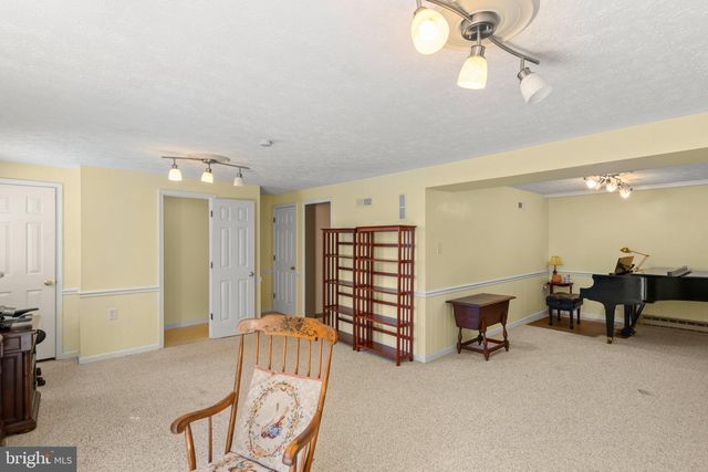 802 APPLESEED CT, Winchester, VA 22601
