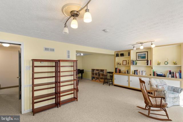802 APPLESEED CT, Winchester, VA 22601