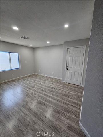 350 E San Jacinto 74, Perris, CA 92571