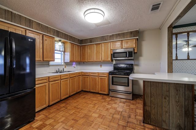 7253 County Road 2294, Quinlan, TX 75474