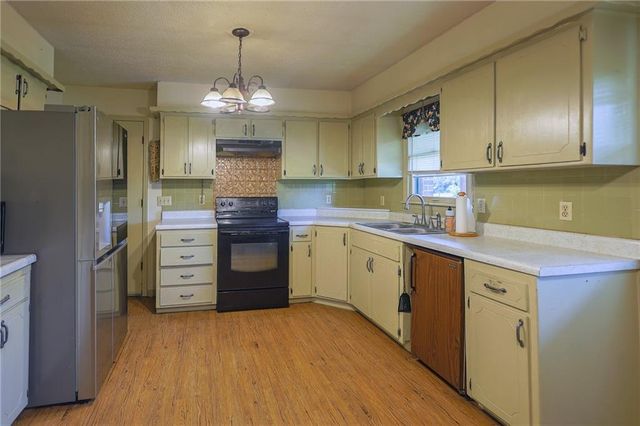 13137 Norris Road, Rayville, MO 64084