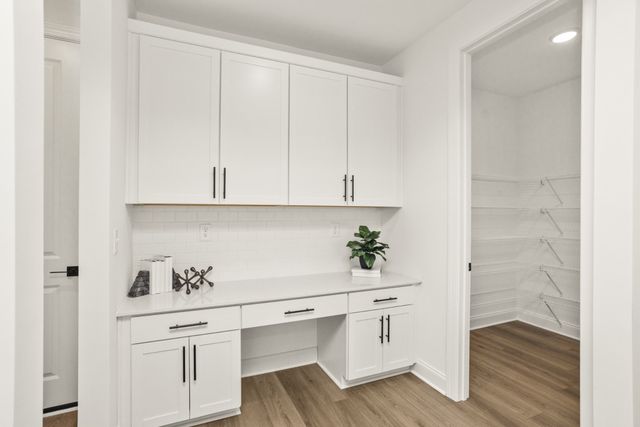 1558 Oak Springs Drive, Columbia, TN 38401