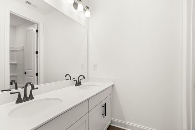 1558 Oak Springs Drive, Columbia, TN 38401