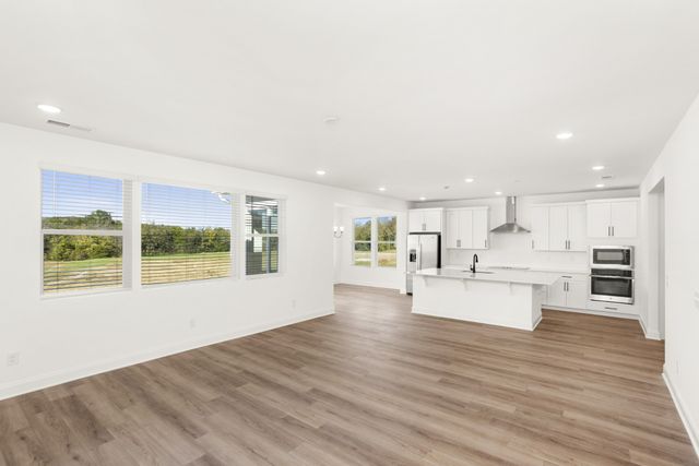 1558 Oak Springs Drive, Columbia, TN 38401