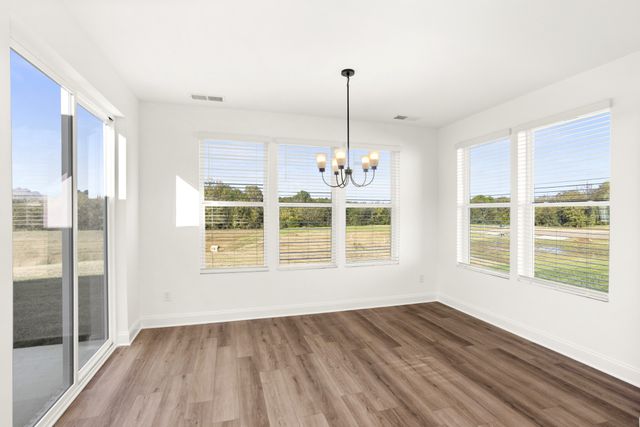 1558 Oak Springs Drive, Columbia, TN 38401