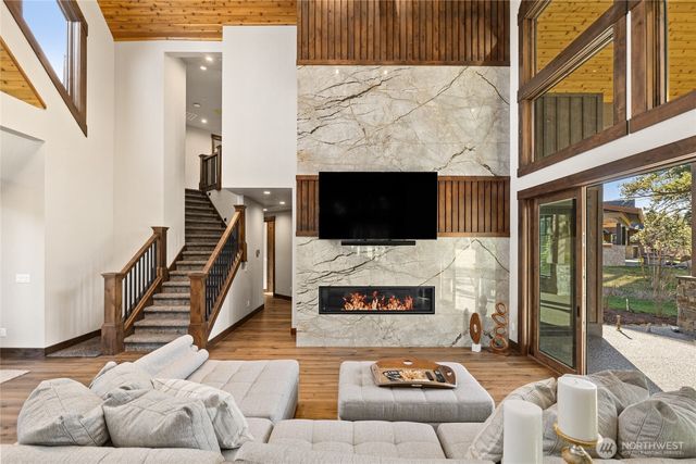 221 Tipple Hill Loop, Cle Elum, WA 98922