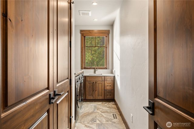 221 Tipple Hill Loop, Cle Elum, WA 98922