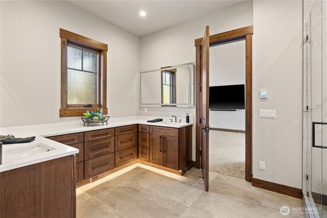 221 Tipple Hill Loop, Cle Elum, WA 98922