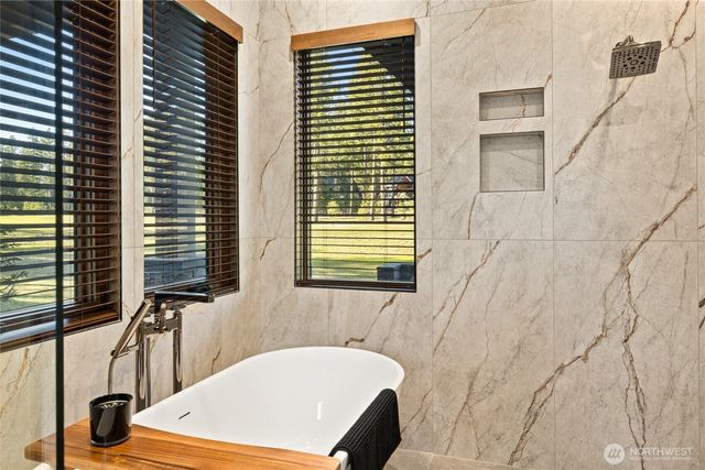 221 Tipple Hill Loop, Cle Elum, WA 98922