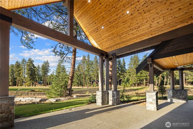 221 Tipple Hill Loop, Cle Elum, WA 98922