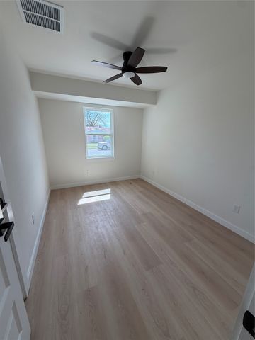 909 LISTER Drive, Garland, TX 75040