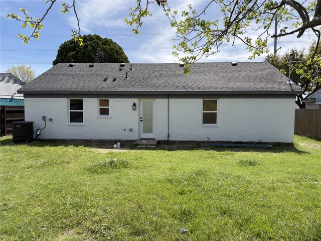 909 LISTER Drive, Garland, TX 75040