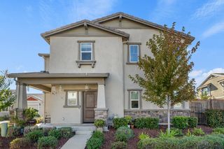 4397 Silver Cedar Ln, Sacramento, CA 95834