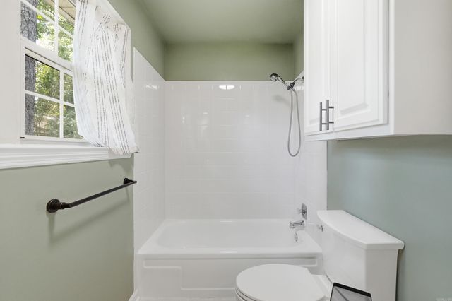 13013 Lemoncrest Lane, Little Rock, AR 72210