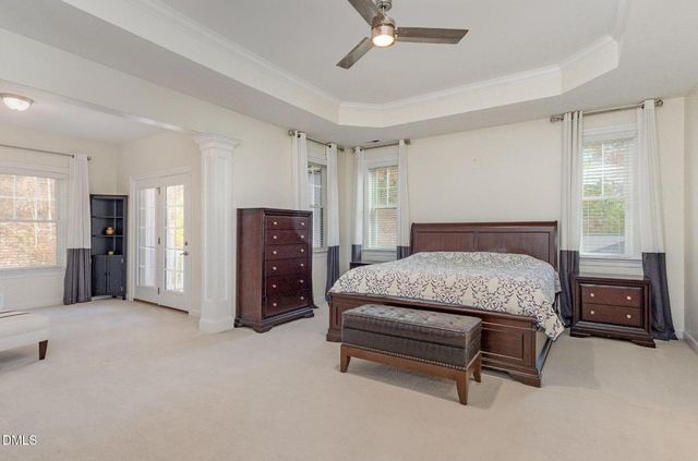 137 Lystra Grant Court, Chapel Hill, NC 27517