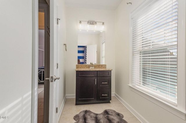 137 Lystra Grant Court, Chapel Hill, NC 27517