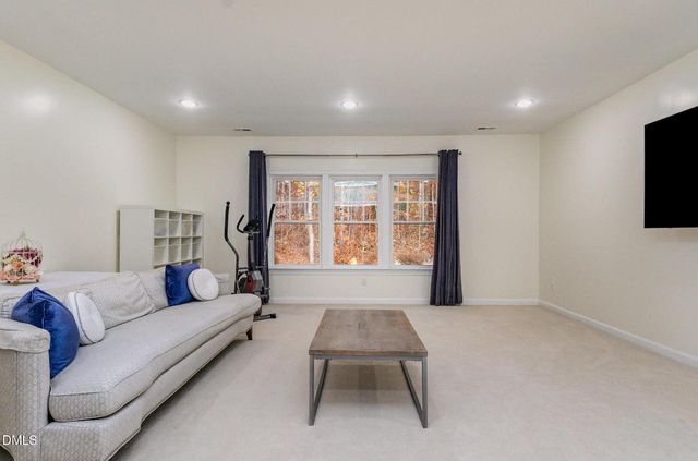 137 Lystra Grant Court, Chapel Hill, NC 27517