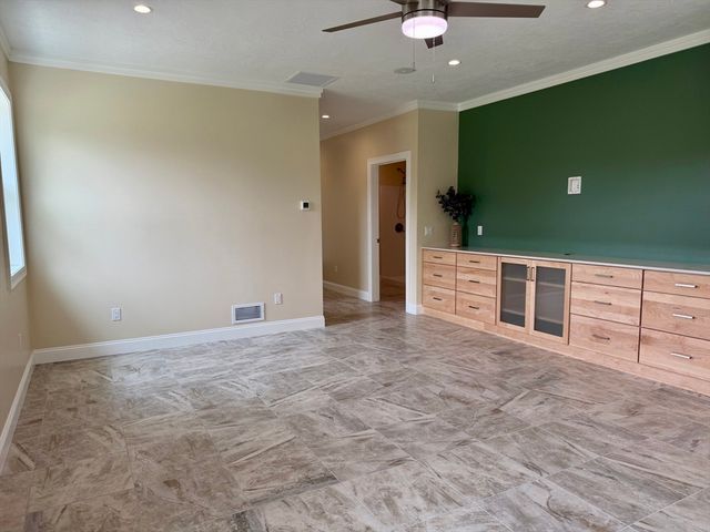 2 Cronin Hill Road, Hatfield, MA 01038
