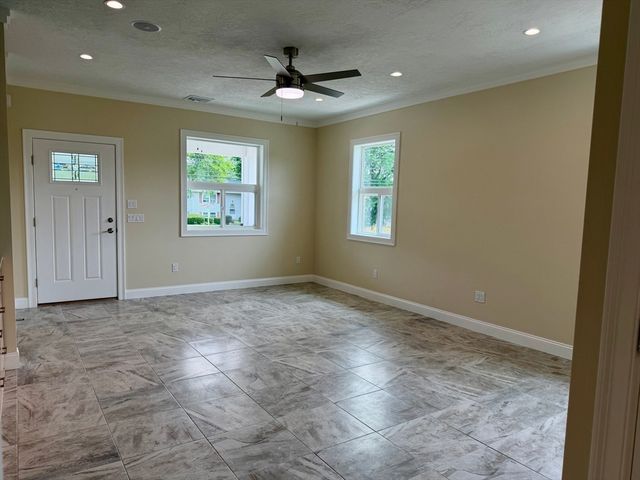 2 Cronin Hill Road, Hatfield, MA 01038