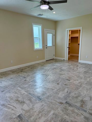 2 Cronin Hill Road, Hatfield, MA 01038