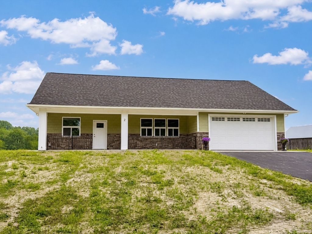 2 Cronin Hill Road, Hatfield, MA 01038