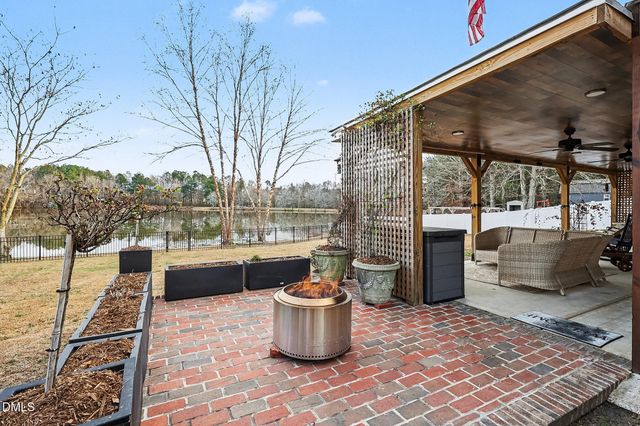 735 Cross Link Drive, Angier, NC 27501