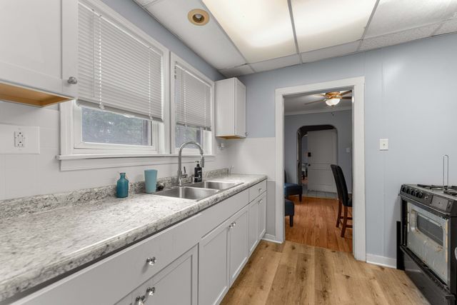 16609 Emerald Avenue, Harvey, IL 60426