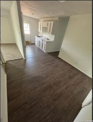 174 OAK VALLEY DR, San Antonio, TX 78227