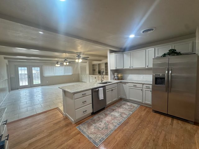 3110 30th Street, Lubbock, TX 79410