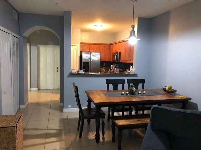 7060 NW 177th Street 103, Hialeah, FL 33015