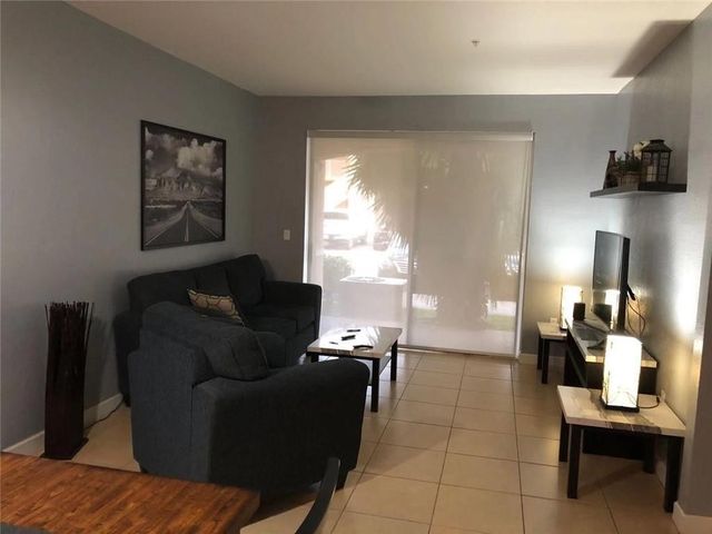 7060 NW 177th Street 103, Hialeah, FL 33015