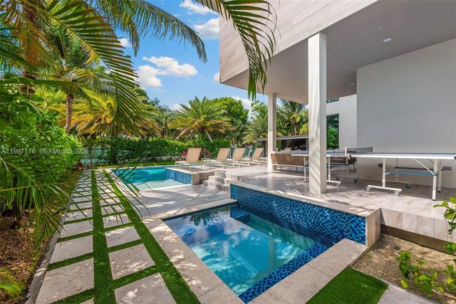 521 Holiday Drive, Hallandale Beach, FL 33009