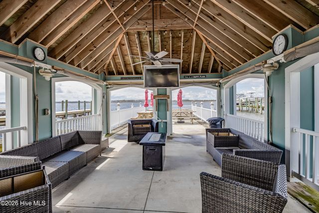 1101 Day Beacon Drive, Belhaven, NC 27810