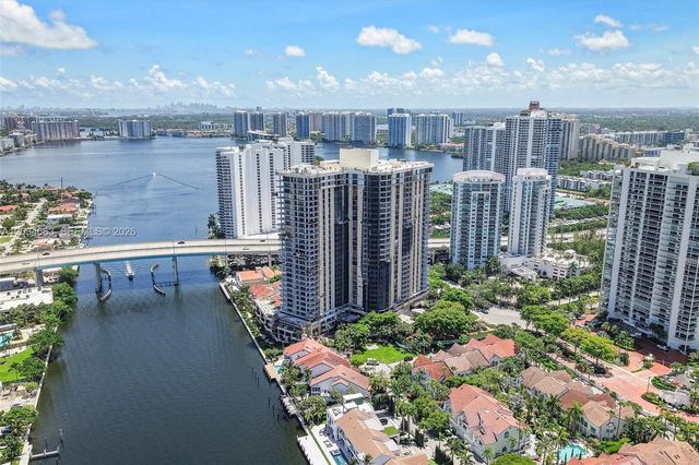 19355 Turnberry Way 19F, Aventura, FL 33180