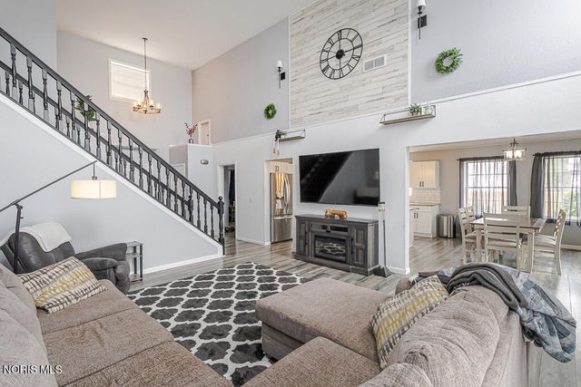 1118 Sandpiper Lane, Bowling Green, OH 43402