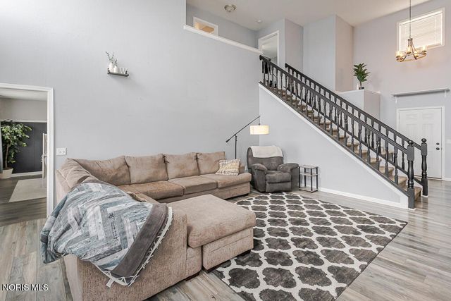 1118 Sandpiper Lane, Bowling Green, OH 43402